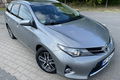 samochód osobowy Toyota zdjęcie 13