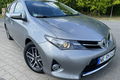 samochód osobowy Toyota zdjęcie 14