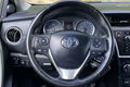 samochód osobowy Toyota zdjęcie 23