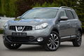 samochód osobowy Nissan zdjęcie 2