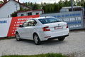 samochód osobowy Skoda zdjęcie 3