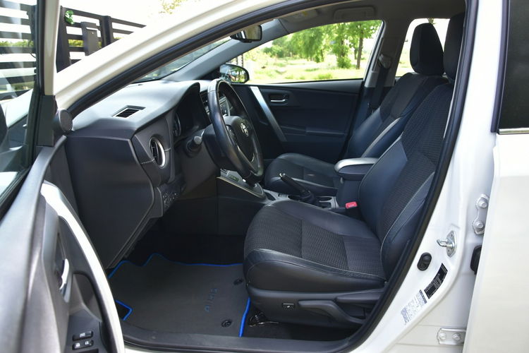 Toyota Auris Hybrid 1.8 136KM 2013r. Premnium Skóra NAVi Kamera LED 133tkm POLECAM zdjęcie 15