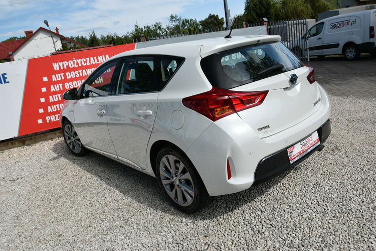 Toyota Auris Hybrid 1.8 136KM 2013r. Premnium Skóra NAVi Kamera LED 133tkm POLECAM zdjęcie 24