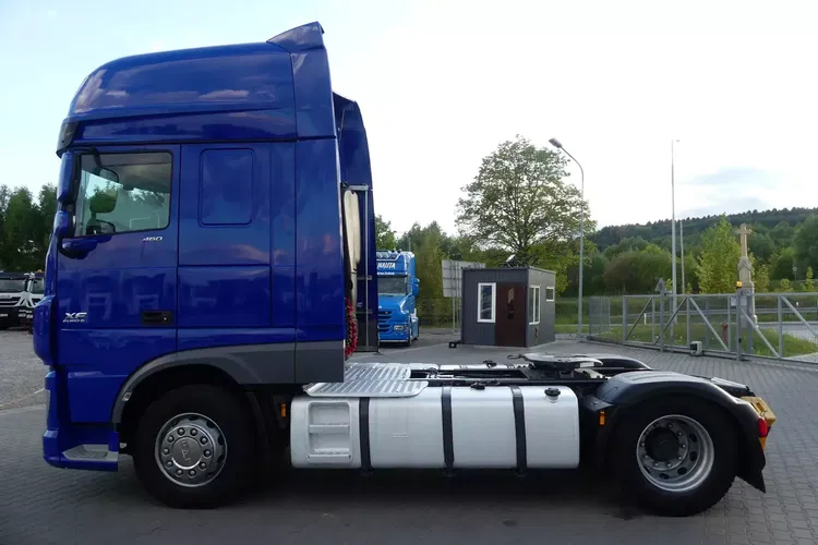 DAF XF 106.460 / SUPER SPACE CAB / AUTOMAT / 2017.12 / zdjęcie 3