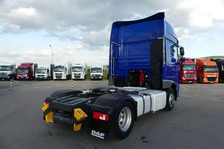 DAF XF 106.460 / SUPER SPACE CAB / AUTOMAT / 2017.12 / zdjęcie 5