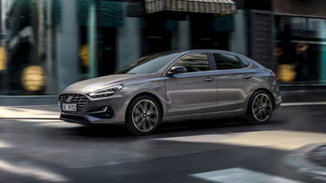 Hyundai HYUNDAI i30 Fastback 1.5 T-GDI 48V Smart DCT
