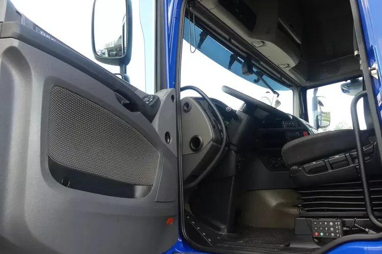 DAF XF 106.460 / SUPER SPACE CAB / AUTOMAT / 2017.12 / zdjęcie 38
