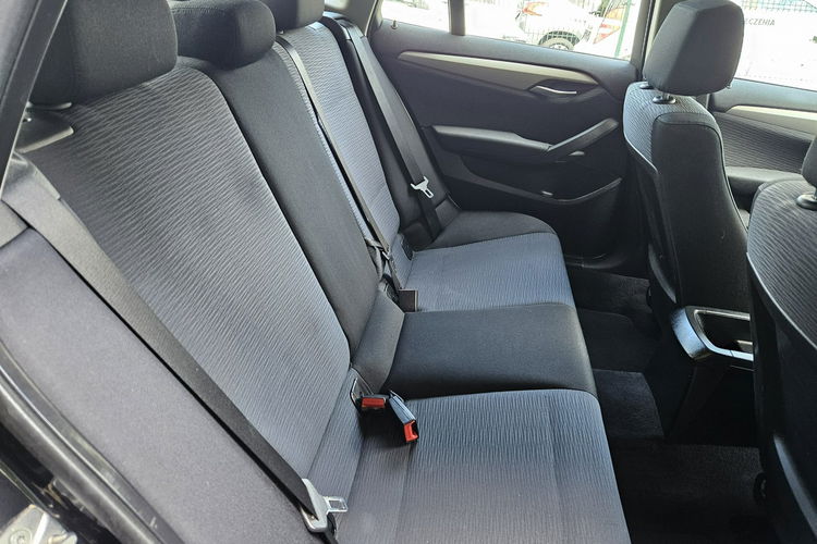 BMW X1 4x4 / Nawigacja / Podgrzewane fotele / Klimatronik zdjęcie 14