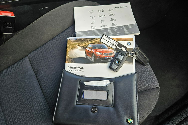 BMW X1 4x4 / Nawigacja / Podgrzewane fotele / Klimatronik zdjęcie 17