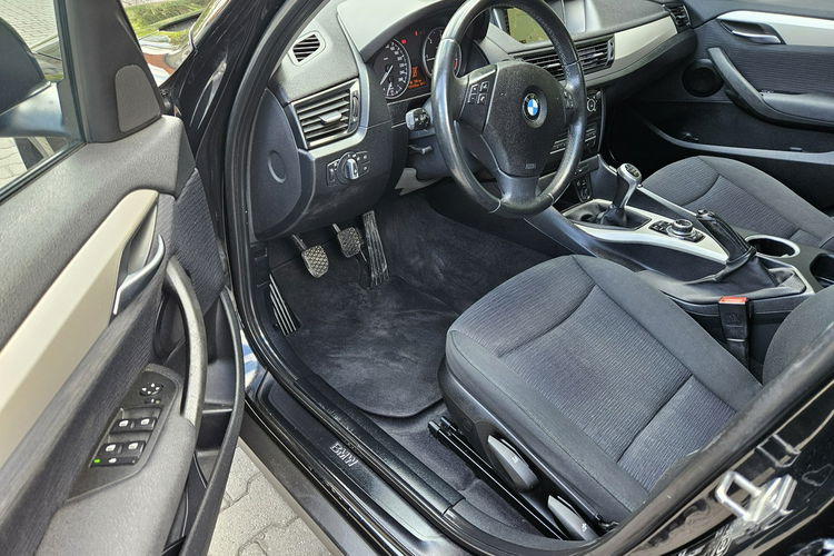 BMW X1 4x4 / Nawigacja / Podgrzewane fotele / Klimatronik zdjęcie 7