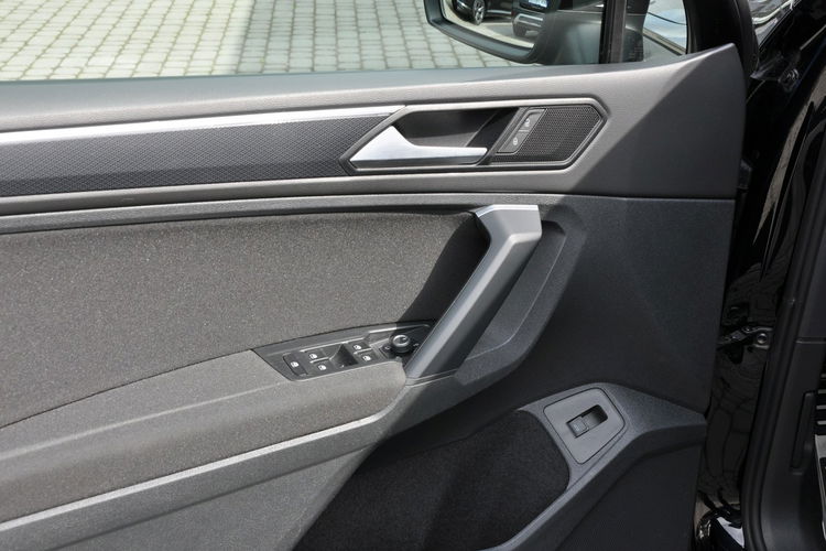 Volkswagen Tiguan 1.5TSI 150KM DSG El.Klapa Podgrz. Kierownica Szyba Navi Ledy Gwar.FV zdjęcie 7
