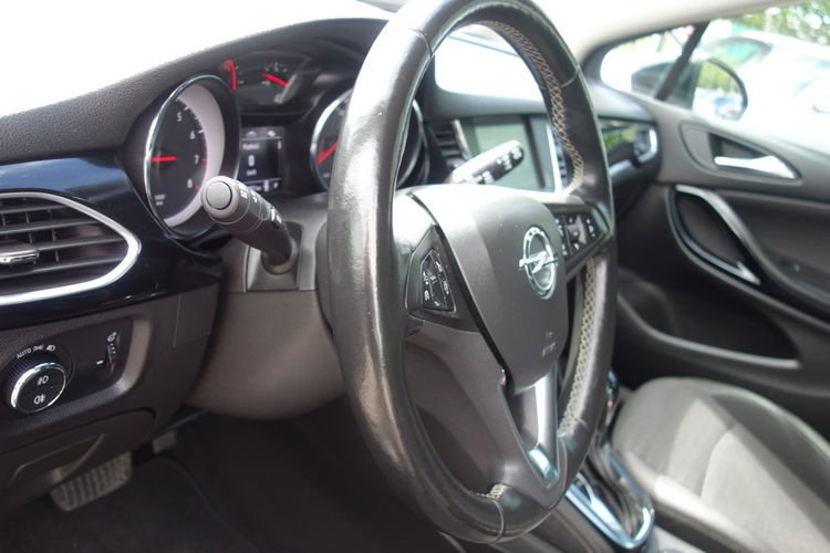 Astra Opel Astra K 2017 1.4 benzyna 150km automat pół skóry 106tyś przebiegu zdjęcie 28