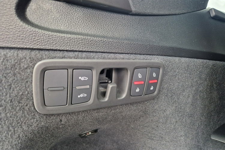 Audi SQ7 Premium Plus Najbogatsza wersja wyposażenia Stan wzorowy Bez Ryski zdjęcie 10