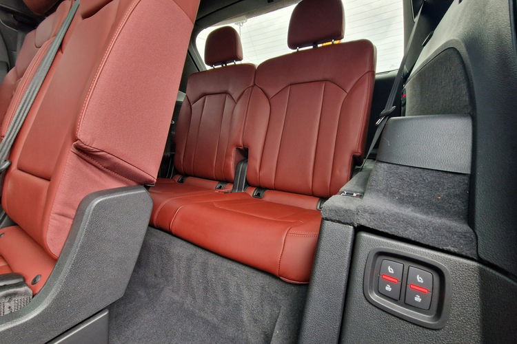 Audi SQ7 Premium Plus Najbogatsza wersja wyposażenia Stan wzorowy Bez Ryski zdjęcie 30