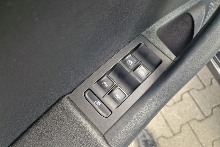 Skoda Octavia Stan BDB DSG Panorama Bogate wyposażenie zdjęcie 12