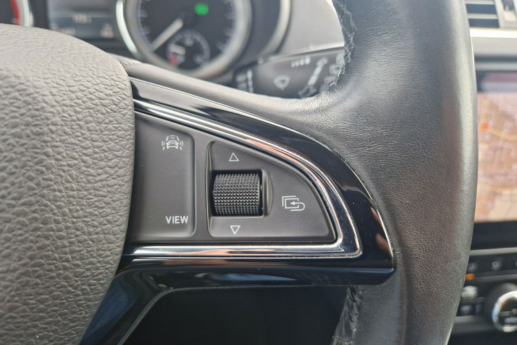 Skoda Octavia Stan BDB DSG Panorama Bogate wyposażenie zdjęcie 17