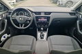 samochód osobowy Skoda zdjęcie 27