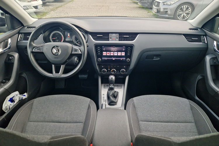 Skoda Octavia Stan BDB DSG Panorama Bogate wyposażenie zdjęcie 27
