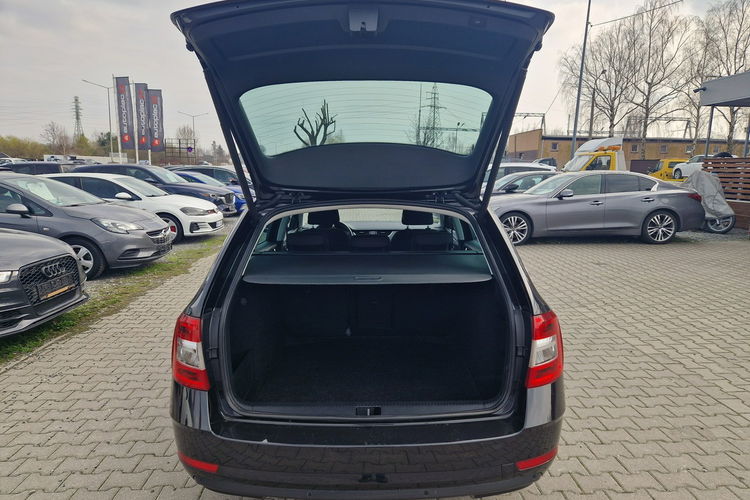 Skoda Octavia Stan BDB DSG Panorama Bogate wyposażenie zdjęcie 7