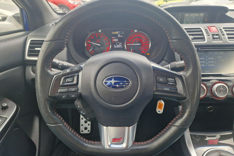 Subaru WRX STI Środek Alcantara Stan wzorowy Bogate wyposażenie LIFT Full Led zdjęcie 12
