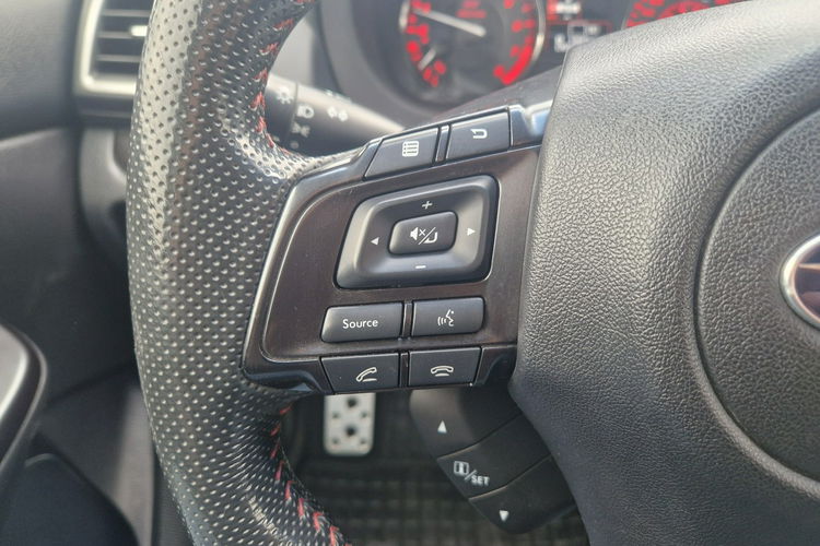 Subaru WRX STI Środek Alcantara Stan wzorowy Bogate wyposażenie LIFT Full Led zdjęcie 13