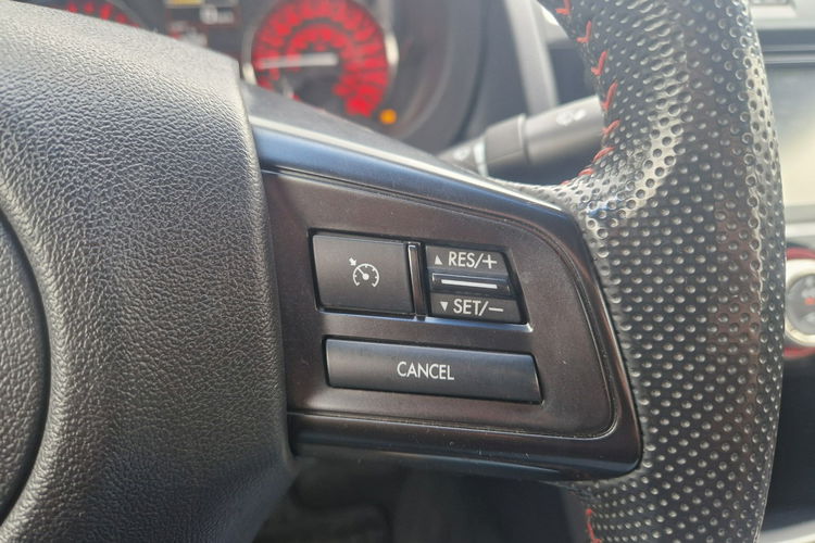 Subaru WRX STI Środek Alcantara Stan wzorowy Bogate wyposażenie LIFT Full Led zdjęcie 14