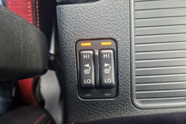 Subaru WRX STI Środek Alcantara Stan wzorowy Bogate wyposażenie LIFT Full Led zdjęcie 20