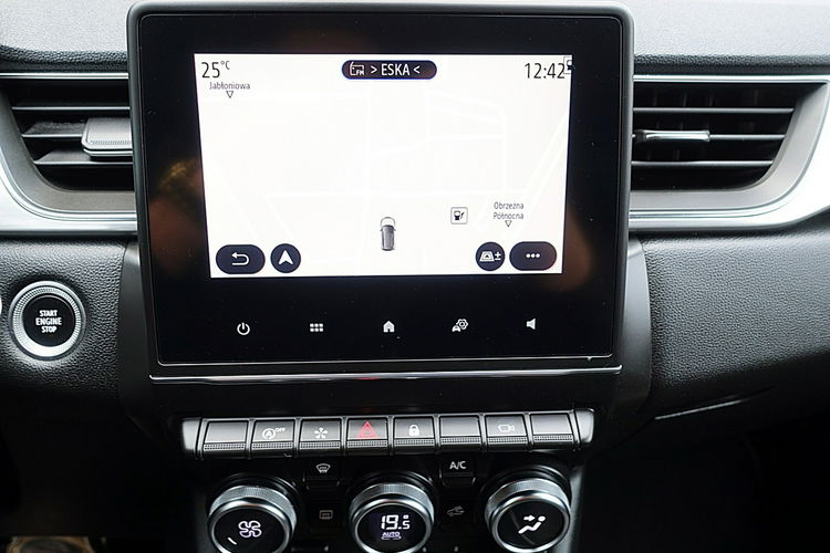 Renault Captur AUTOMAT Led+Kamera 360+Navi+BLIS 3Lata GWARANCJI 1wł Kraj Bezwypadkowy 4x2 zdjęcie 20