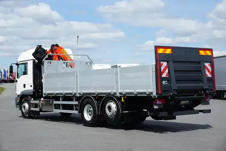 MAN TGM / 26.340 / 6 X 2 / SKRZYNIOWY + HDS + WINDA / PALFINGER PK 19001 SLD5 / WYSIĘG 15 M zdjęcie 7