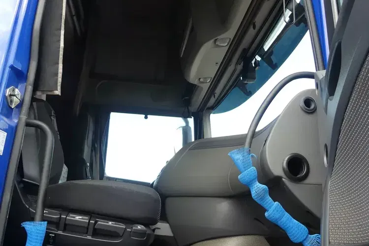 DAF XF 106.460 / SUPER SPACE CAB / AUTOMAT / 2017.12 / zdjęcie 18