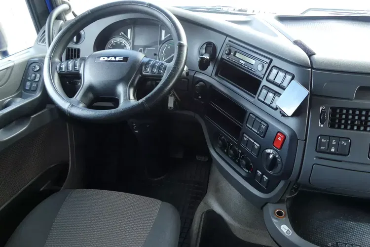 DAF XF 106.460 / SUPER SPACE CAB / AUTOMAT / 2017.12 / zdjęcie 23