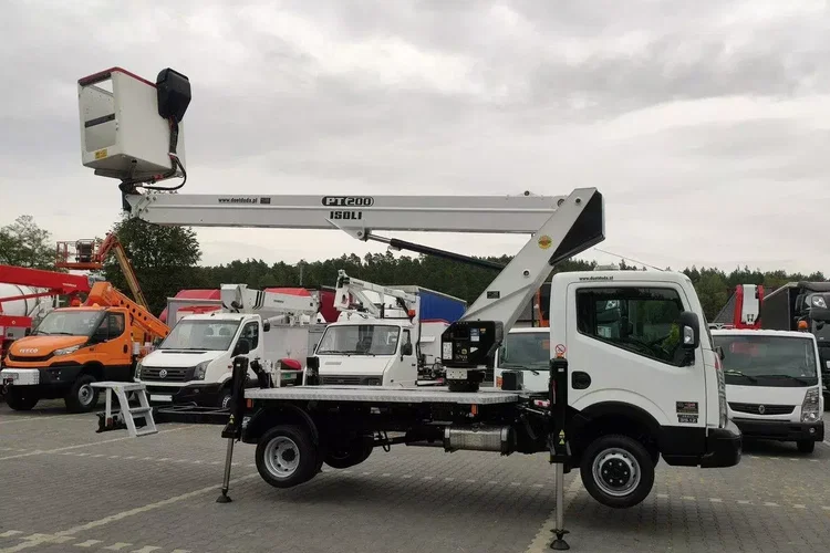 Nissan Cabstar zdjęcie 10