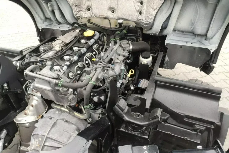 Nissan Cabstar zdjęcie 22