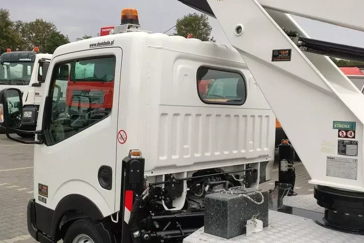 Nissan Cabstar zdjęcie 26