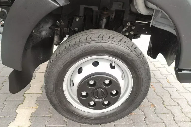 Nissan Cabstar zdjęcie 29