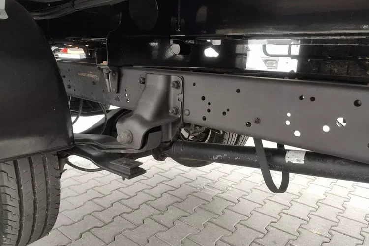 Nissan Cabstar zdjęcie 31