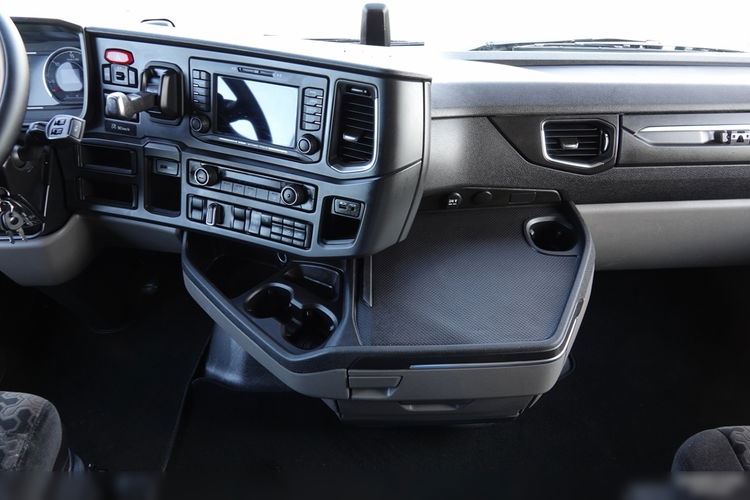 Scania S 500 / RETARDER / KLIMA POSTOJOWA / ALUFELGI / OPONY 100% / PO KONTRAKCIE SERWISOWYM / SPROWADZONY zdjęcie 32