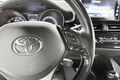 samochód osobowy Toyota zdjęcie 25