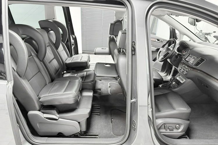Volkswagen Sharan 2.0 TDI 177PS+DSG"KARAT Exclusive"7-Osobowy BiXenon NAVI DYNAUDIO HiFi zdjęcie 21