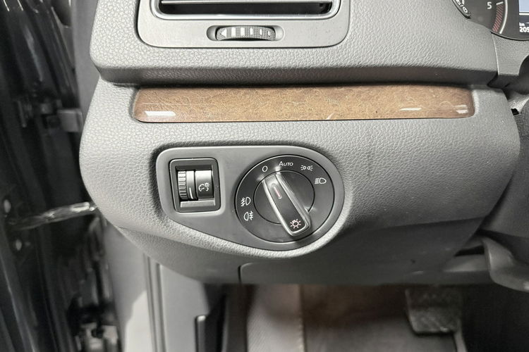 Volkswagen Sharan 2.0 TDI 177PS+DSG"KARAT Exclusive"7-Osobowy BiXenon NAVI DYNAUDIO HiFi zdjęcie 43