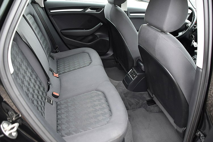 Audi A3 1.6tdi 110km S-line Navi Led Szyber Gwarancja zdjęcie 10
