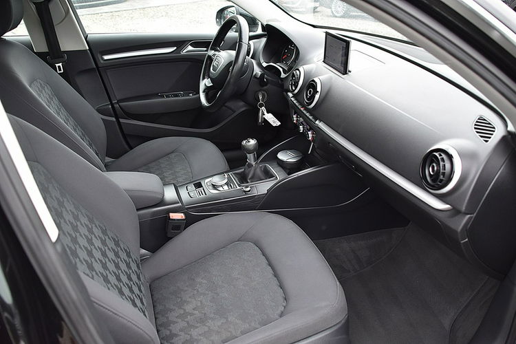 Audi A3 1.6tdi 110km S-line Navi Led Szyber Gwarancja zdjęcie 12