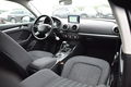 samochód osobowy Audi zdjęcie 6