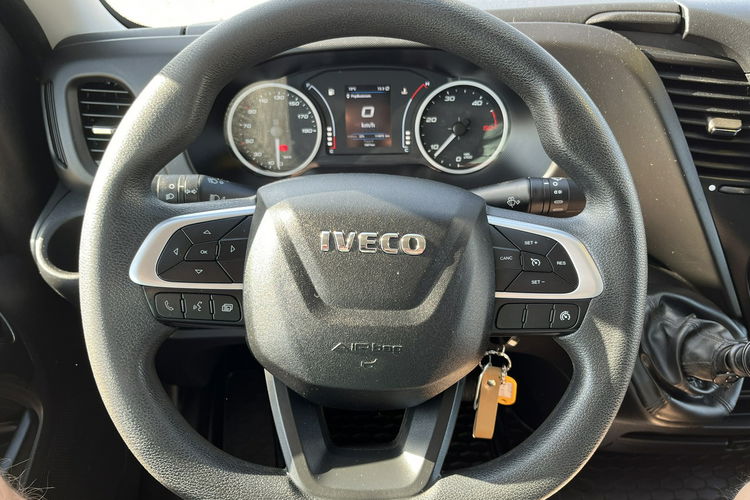 Iveco Daily 35S16 Kontener_Izotermiczny Dł.-4.5m GWARANCJA 3.0/160KM Pneumatyka zdjęcie 26