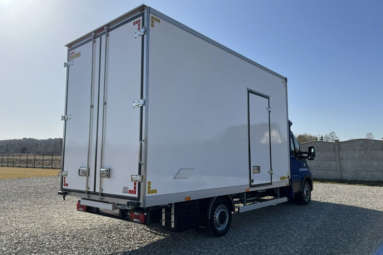 Iveco Daily 35S16 Kontener_Izotermiczny Dł.-4.5m GWARANCJA 3.0/160KM Pneumatyka zdjęcie 5
