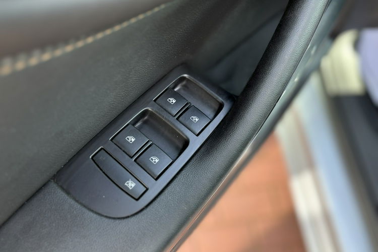 Opel Zafira Gwarancja, Bogate wyposażenie, 7-mio osobowa zdjęcie 14