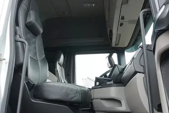 Scania R 450 / E 6 / HDS PALFINGER PK 34002 / ZESTAW DO PRZEWOZU SZKŁA zdjęcie 10