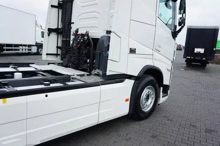 Volvo / FH / 460 / I – SAVE / XL / EURO 6 / ACC / I -COOL / NOWY MODEL zdjęcie 23