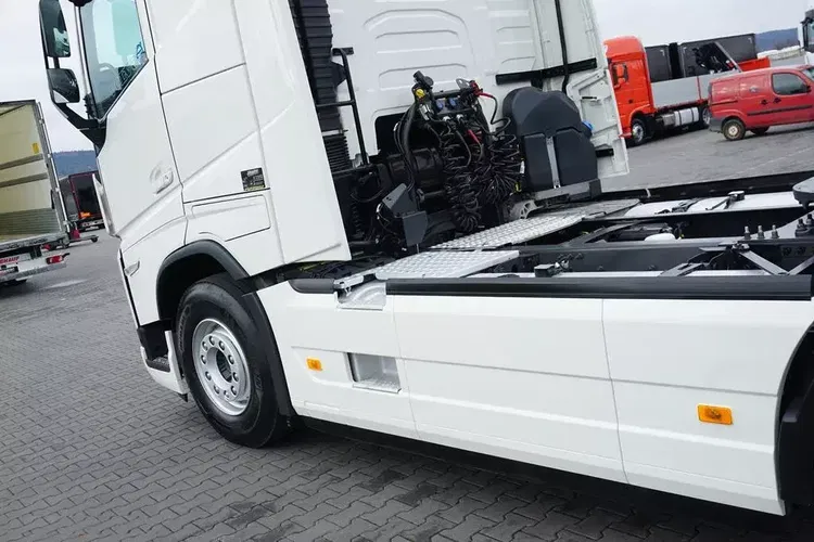 Volvo / FH / 460 / I – SAVE / XL / EURO 6 / ACC / I -COOL / NOWY MODEL zdjęcie 32
