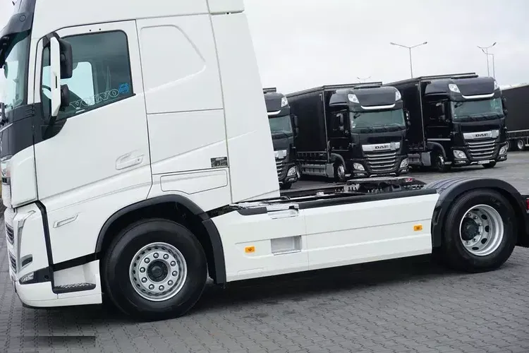 Volvo / FH / 460 / I – SAVE / XL / EURO 6 / ACC / I -COOL / NOWY MODEL zdjęcie 39